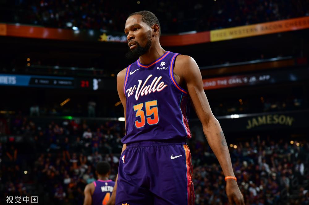 一位35岁 一位35岁