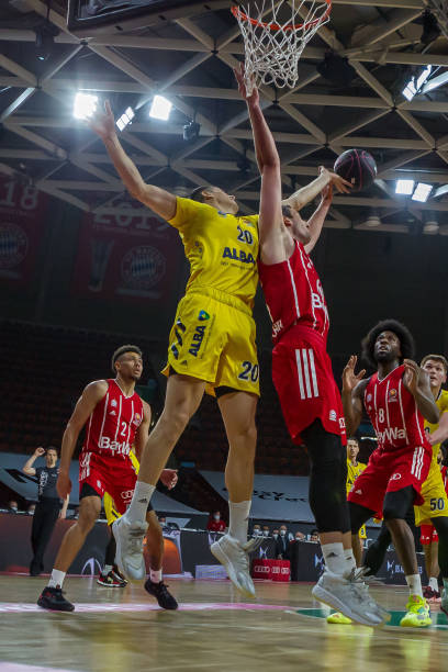 加西亚以其 加西亚以其