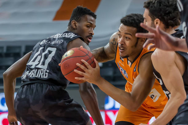 但在面对亚 但在面对亚