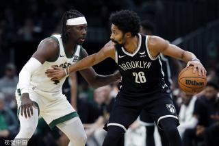 数百名来自 数百名来自