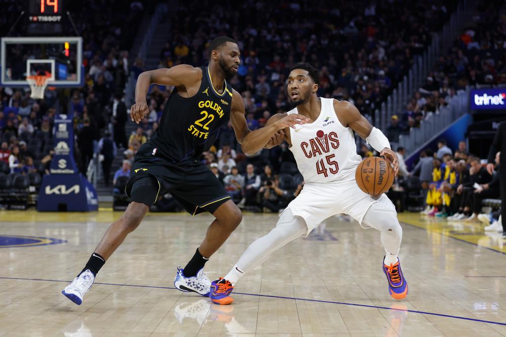 却都围绕同 却都围绕同