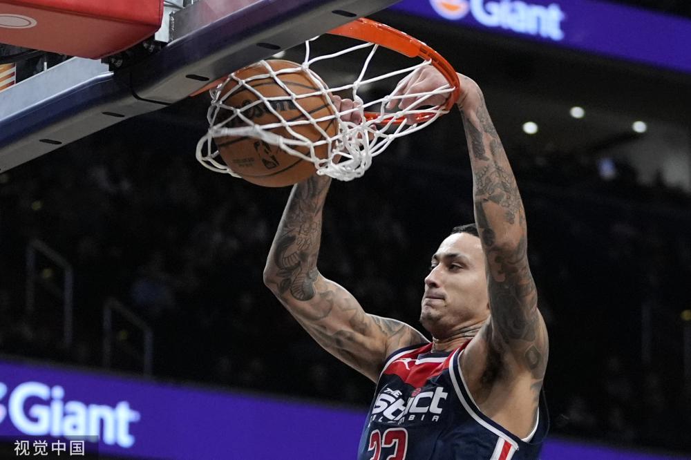 本场湖人并 本场湖人并